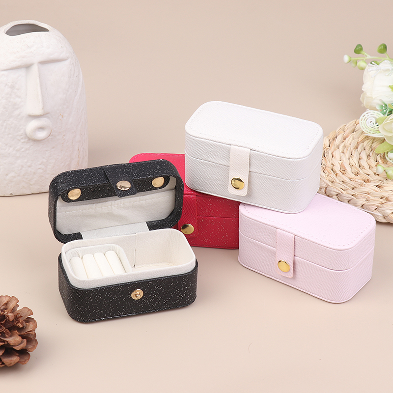 Minimalistyczny przenośny orga – Travel Accessories Display recenzja i cena